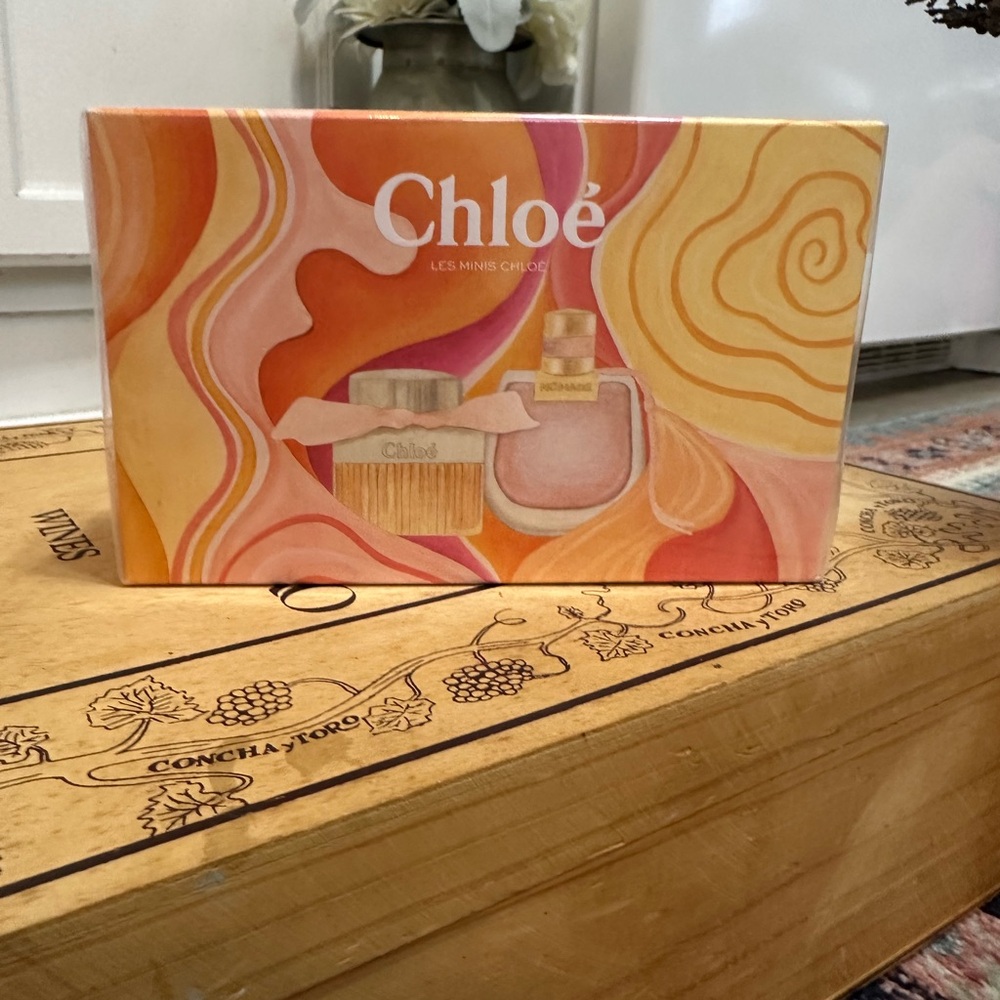 New Chloe Les Wome’s Perfume Gift Set Minis 2 x 0.67 oz Eau de Parfum - Picture 7 of 16